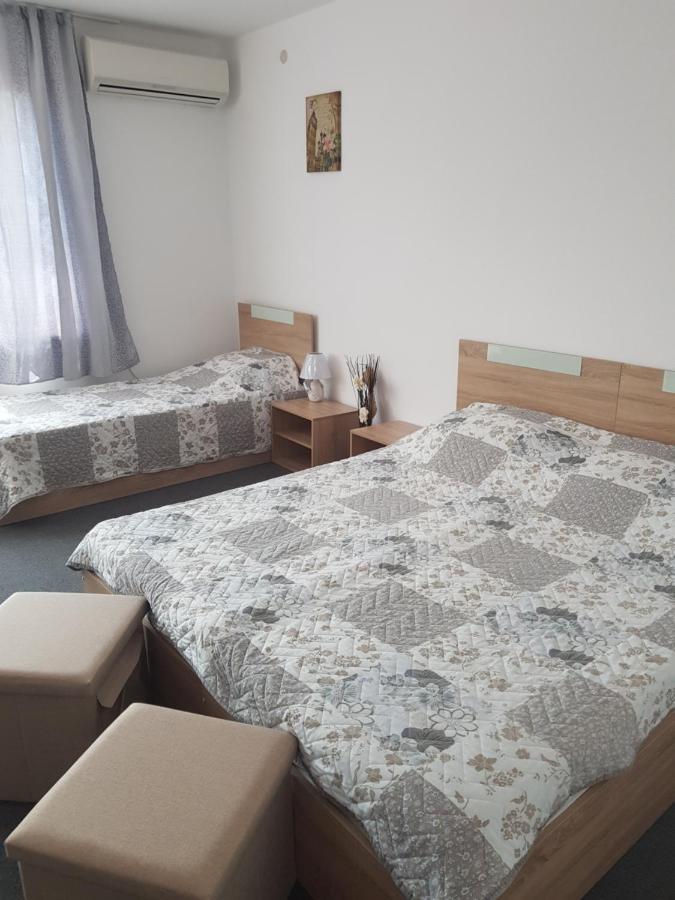 Guest Rooms Radost Balchik Esterno foto