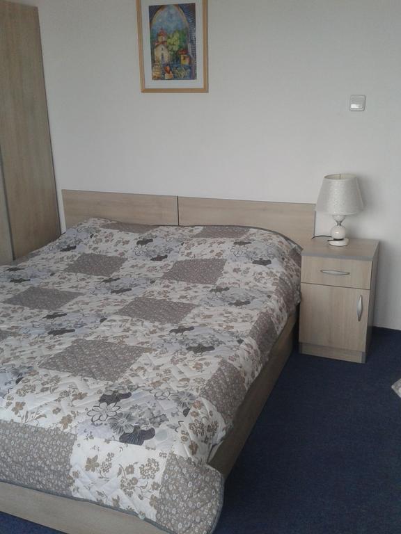 Guest Rooms Radost Balchik Esterno foto